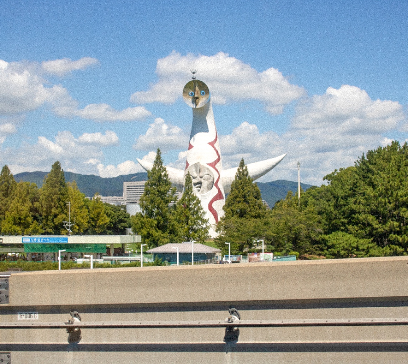 #万博に行こう！
Back to the EXPO’70！
 太陽の塔、民博、千里ニュータウン散策しよう
