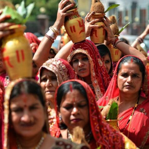 web特集｜月刊TRANSIT「世界の祝祭を旅して」
2026年10月、11月、12月の世界の旅したくなるお祭り15選！
死者の日、ロイクラトン祭り、ラクダ祭り…etc. 
