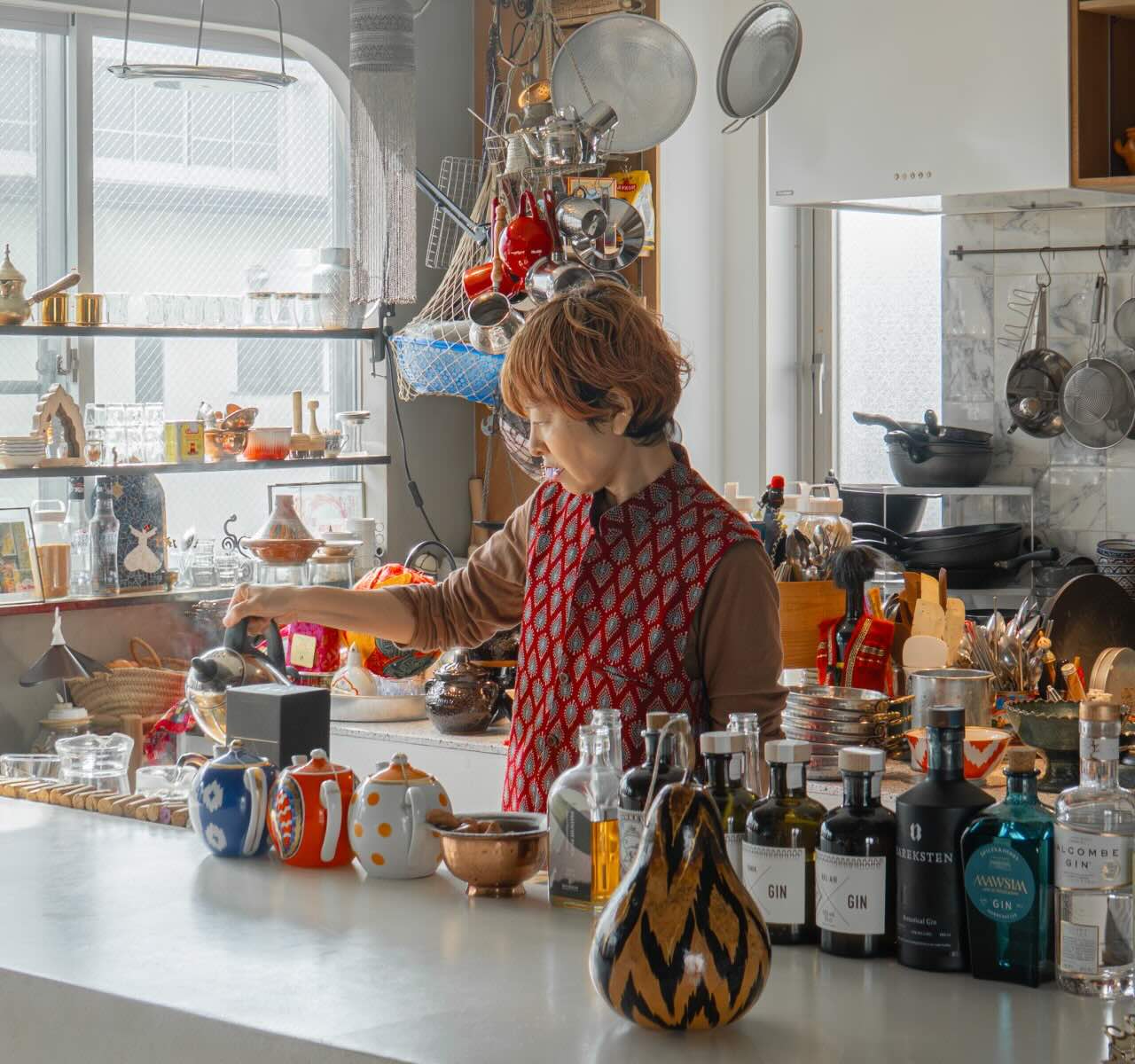 台所から世界の民藝にふれる 
口尾麻美（料理家）