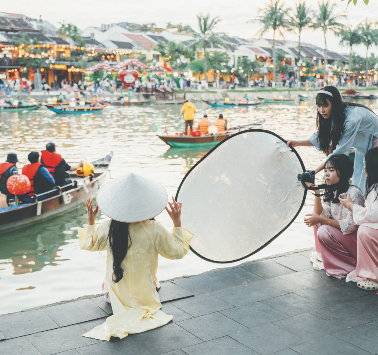 TRANSIT71 ベトナム特集
読者アンケートに答えて
編集部スーベニールや
旅にまつわるアイテムをもらおう！