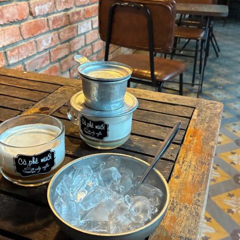 連載｜今週の編集部日誌 in Vietnam
ホーチミンともハノイとも異なる、中部料理を探求。フエとホイアンのおいしいもの。
小野遥（TRANSIT）
