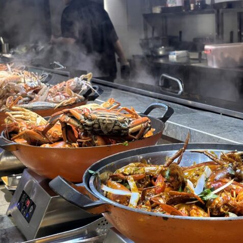 連載｜今週の編集部日誌 in Vietnam
フォーだけじゃ終われない！ ホーチミンの味を食べ尽くすビュッフェへ。
松本美卯（TRANSIT)
